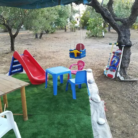 Mariana Villa