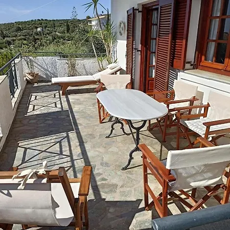 Mariana Villa