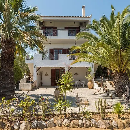 Mariana Villa